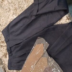 Pazoni Made in Italy  Men's sz 33x28 pleated pants & 3 👔 Ties